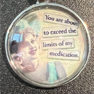 Silver Tone Necklace With Pendent